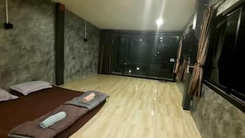 Basic Room, 1 Bedroom, Lanai, River View | Memory foam beds, individually decorated, individually furnished