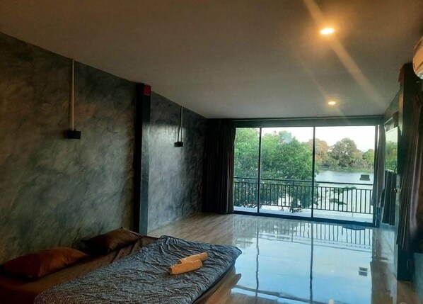 Basic Room, 1 Bedroom, Lanai, River View