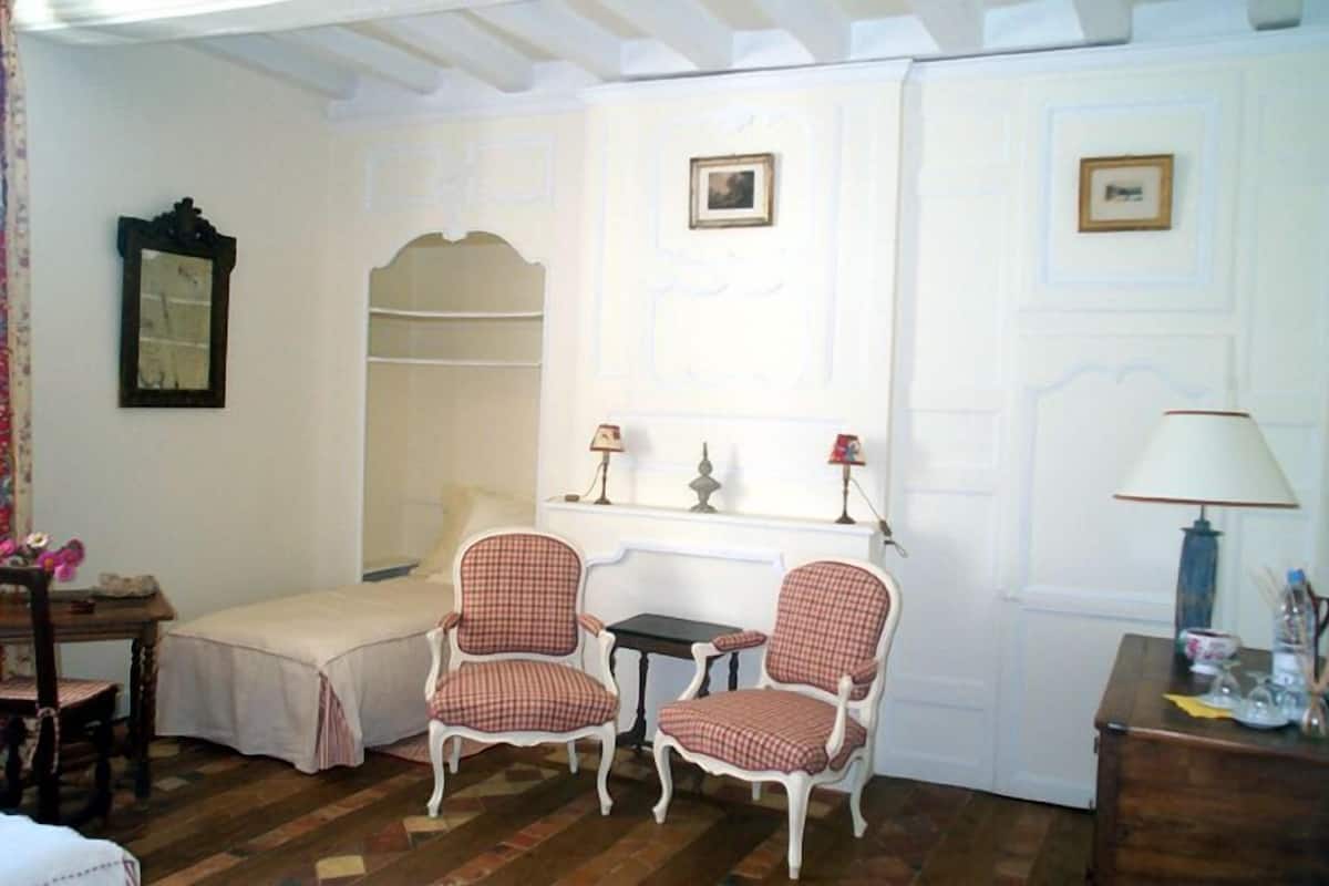 1 chambre, literie de qualité supérieure, bureau, rideaux occultants