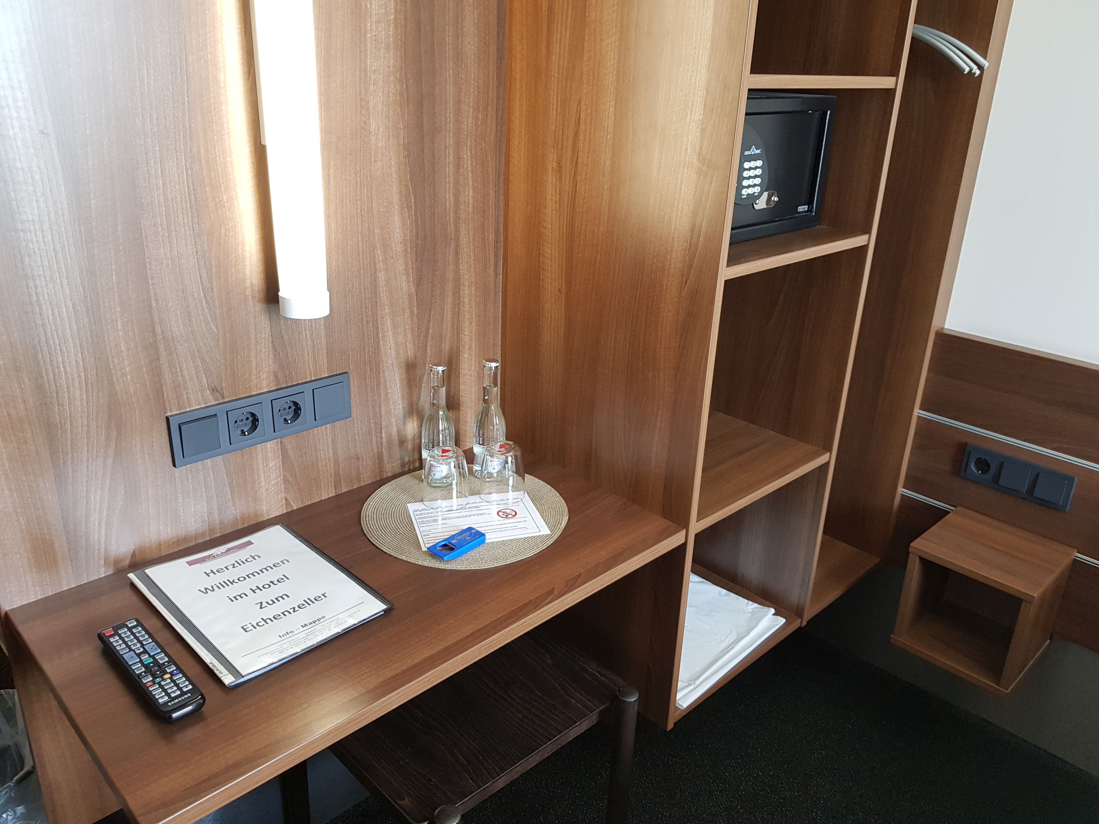 double room | room amenity