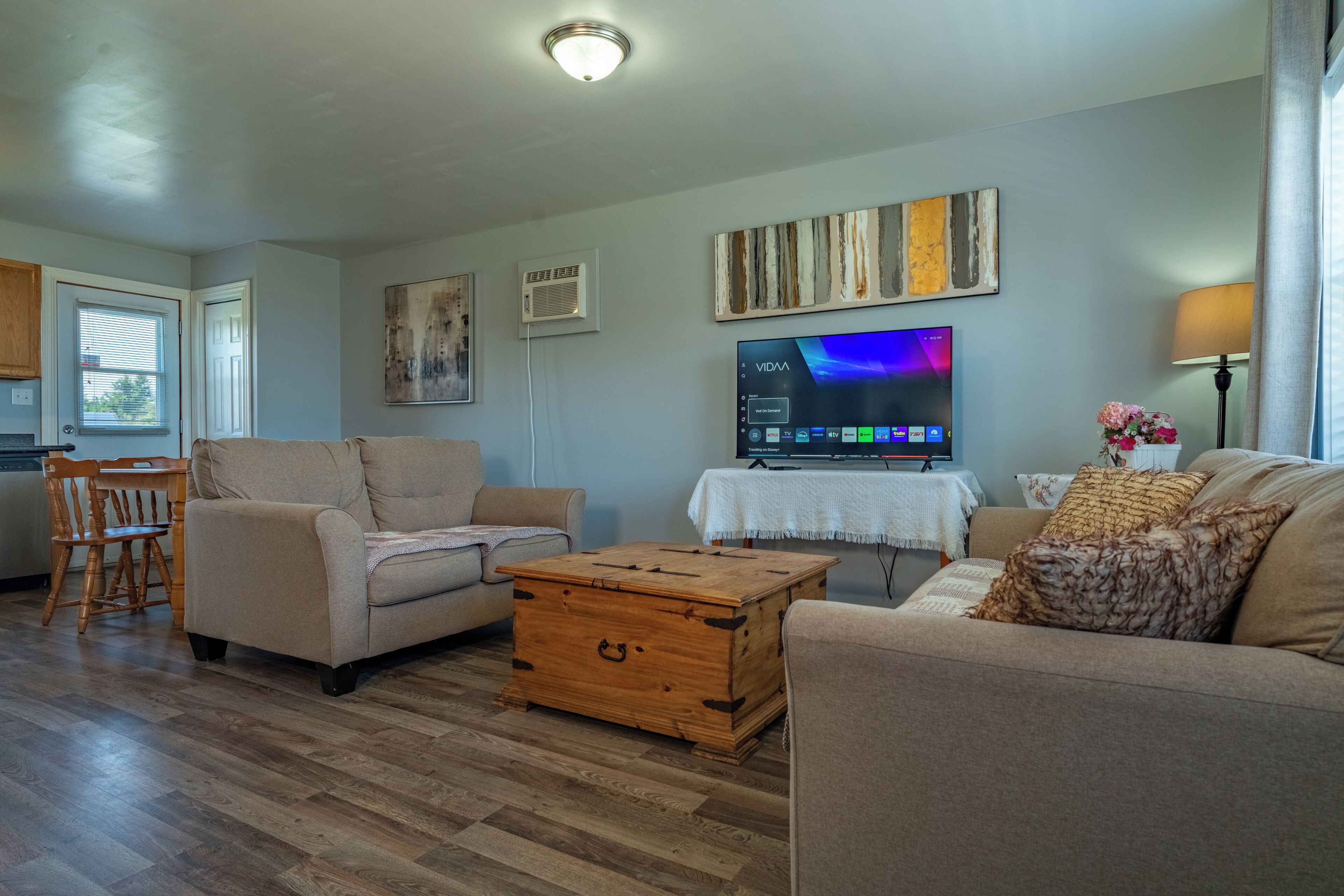Classic Cottage, 3 Bedrooms, Ocean View, Courtyard Area | Living area