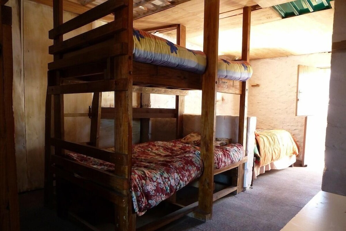 Gemeinsamer Schlafsaal, Gemischter Schlafsaal, Gemeinschaftsbad | 1 Schlafzimmer, Zimmersafe, kostenloses WLAN, Bettwäsche