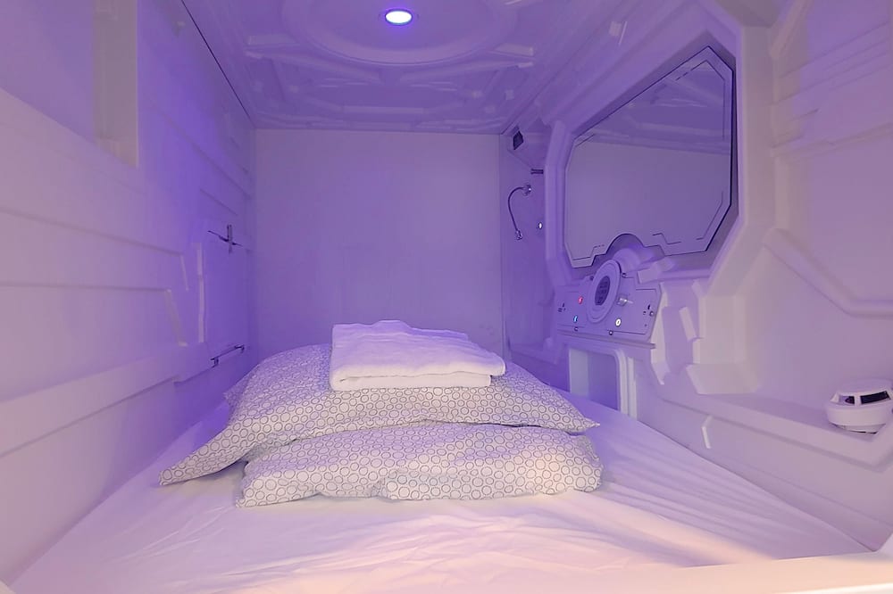 U Street Capsule Hostel