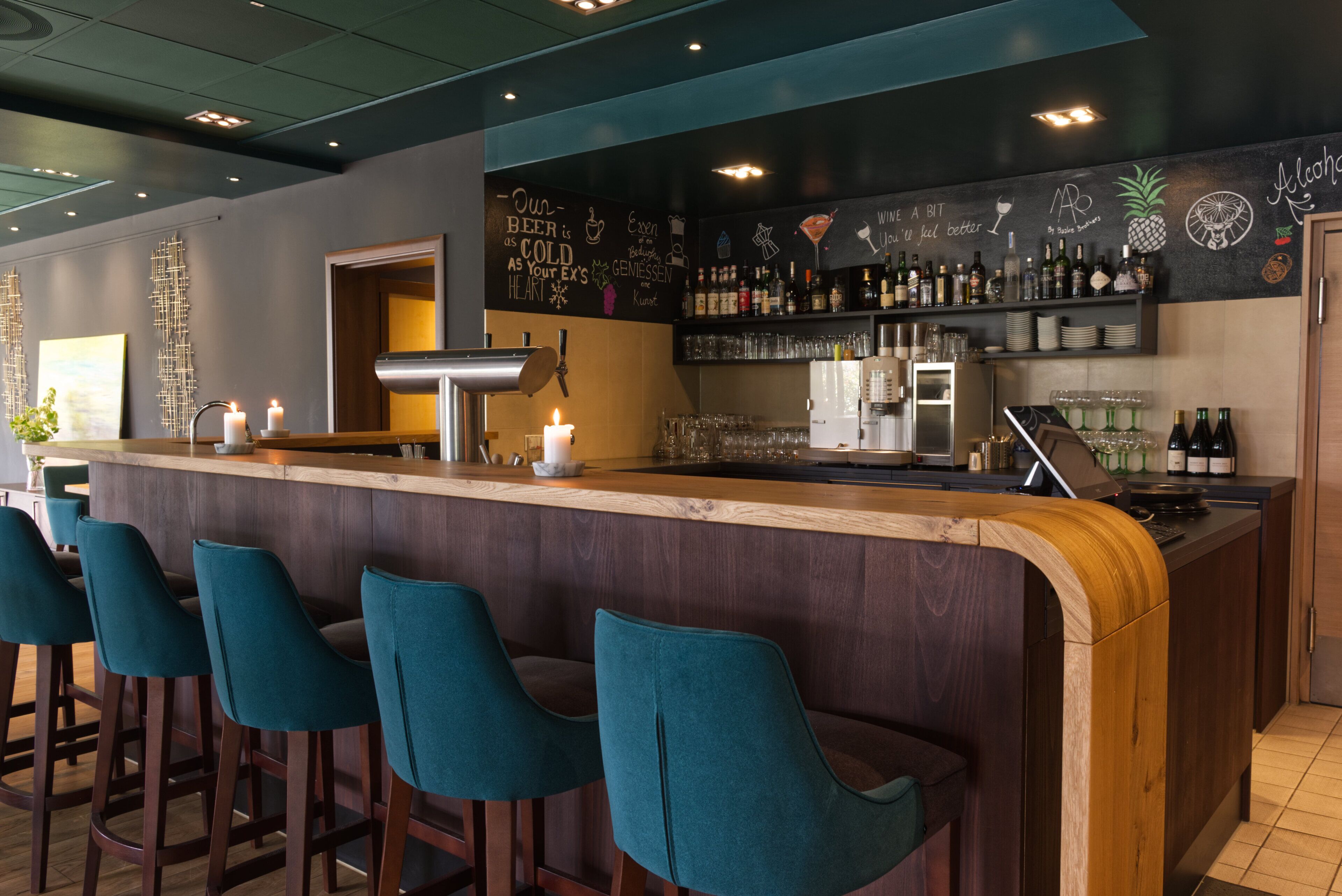 lunch and dinner served, regional cuisine