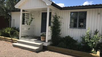 Mặt tiền nơi lưu trú