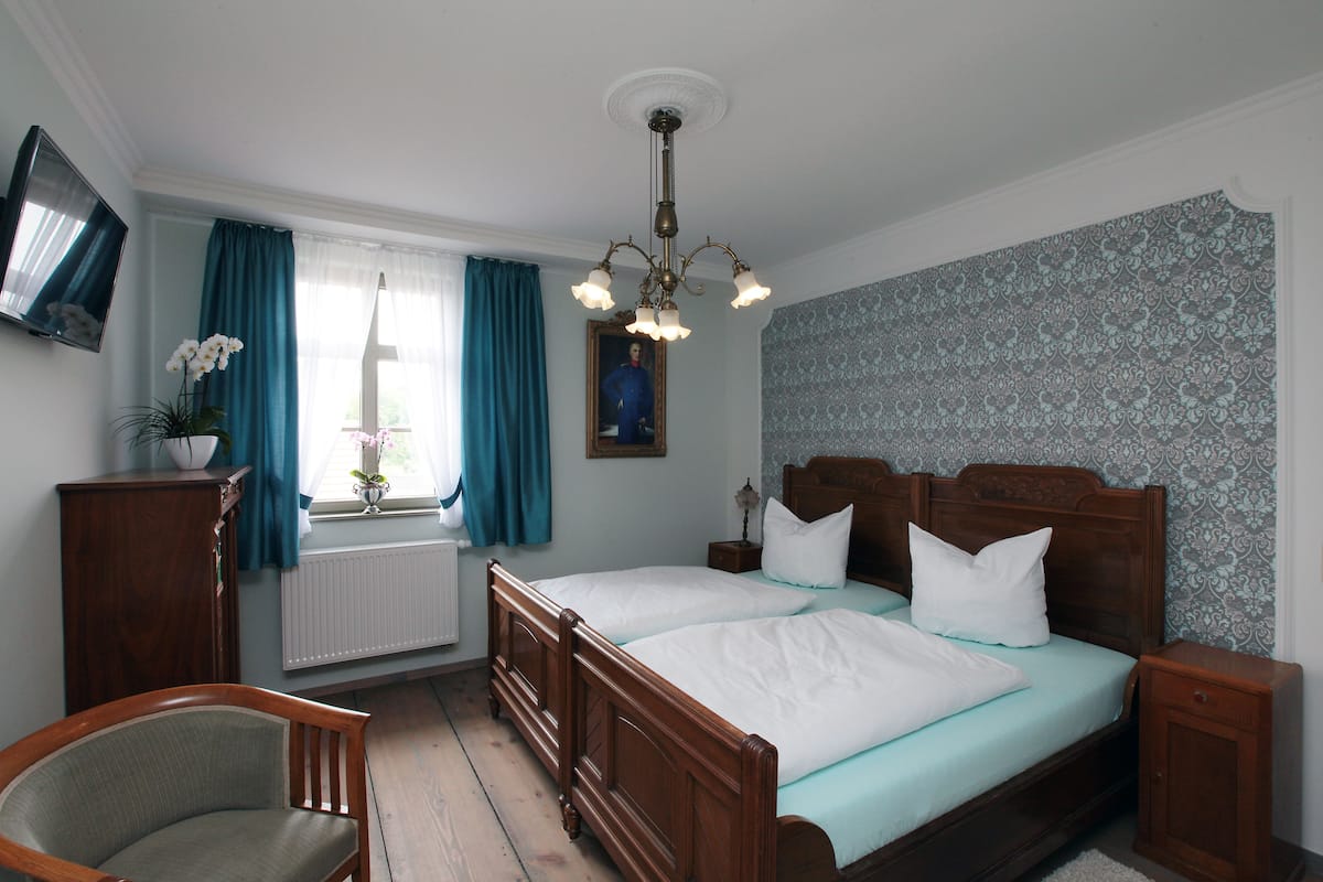 Double or Twin Room | Soundproofing, free WiFi