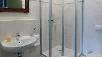 Single Room | Bathroom