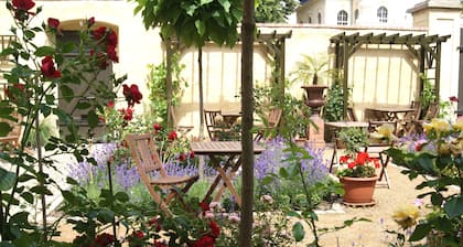 Pension & Weinstube Hofgärtnerei