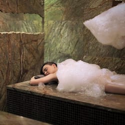 Behandlungsräume für Paare, Sauna, Whirlpool, Dampfbad