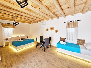 Deluxe Studio | Sengetøy i egyptisk bomull, sengetøy av topp kvalitet og safe på rommet