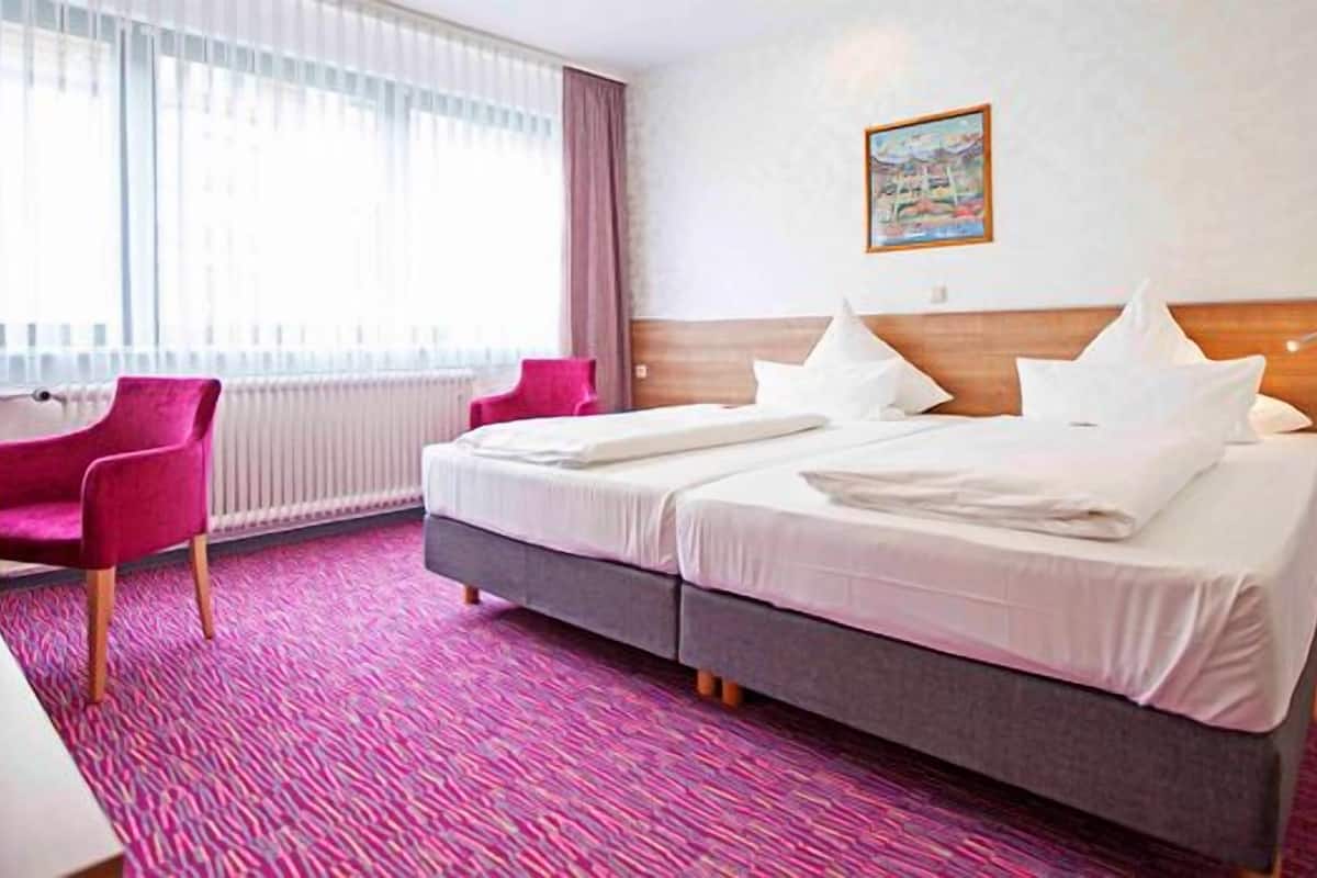 minibar, desk, rollaway beds, free wifi