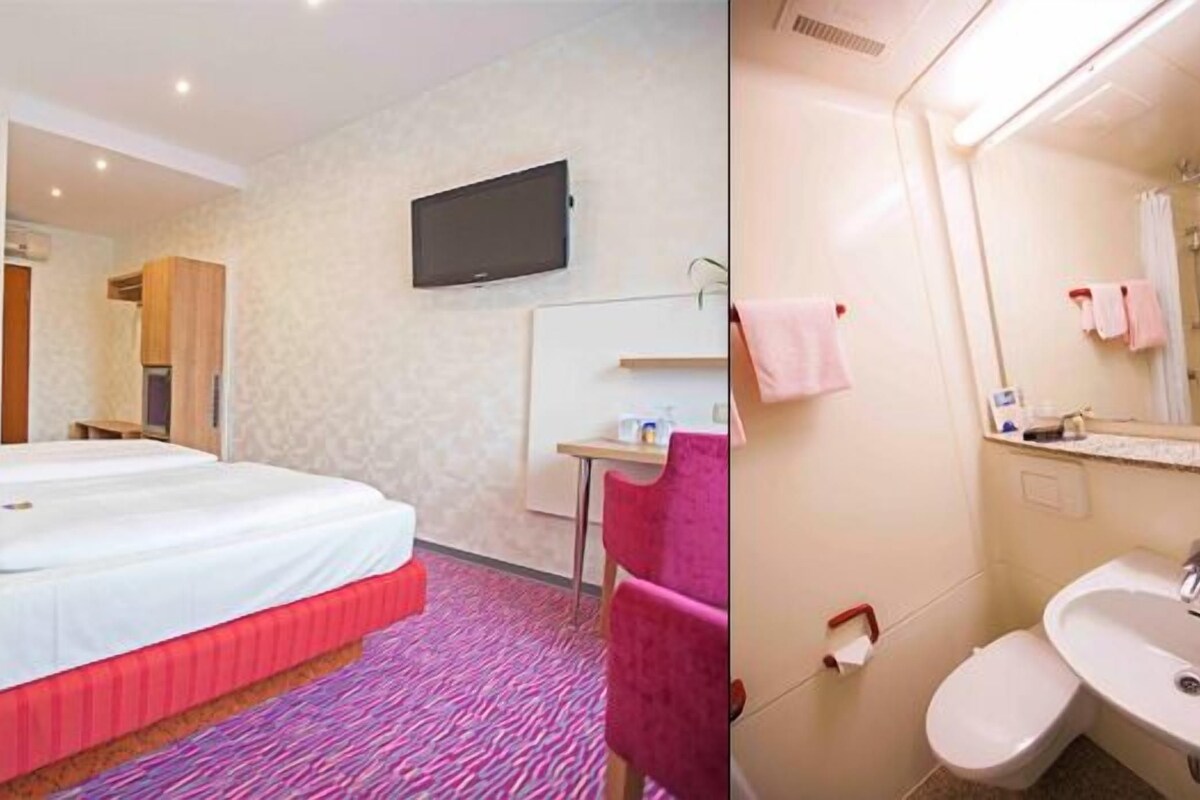 Minibar, desk, rollaway beds (surcharge), WiFi (free)