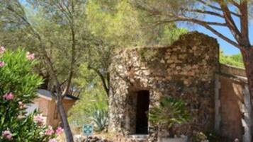 Mặt tiền nơi lưu trú