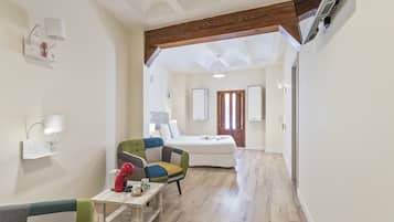 Junior Suite, 1 Double Bed | Iron/ironing board, free WiFi, bed sheets
