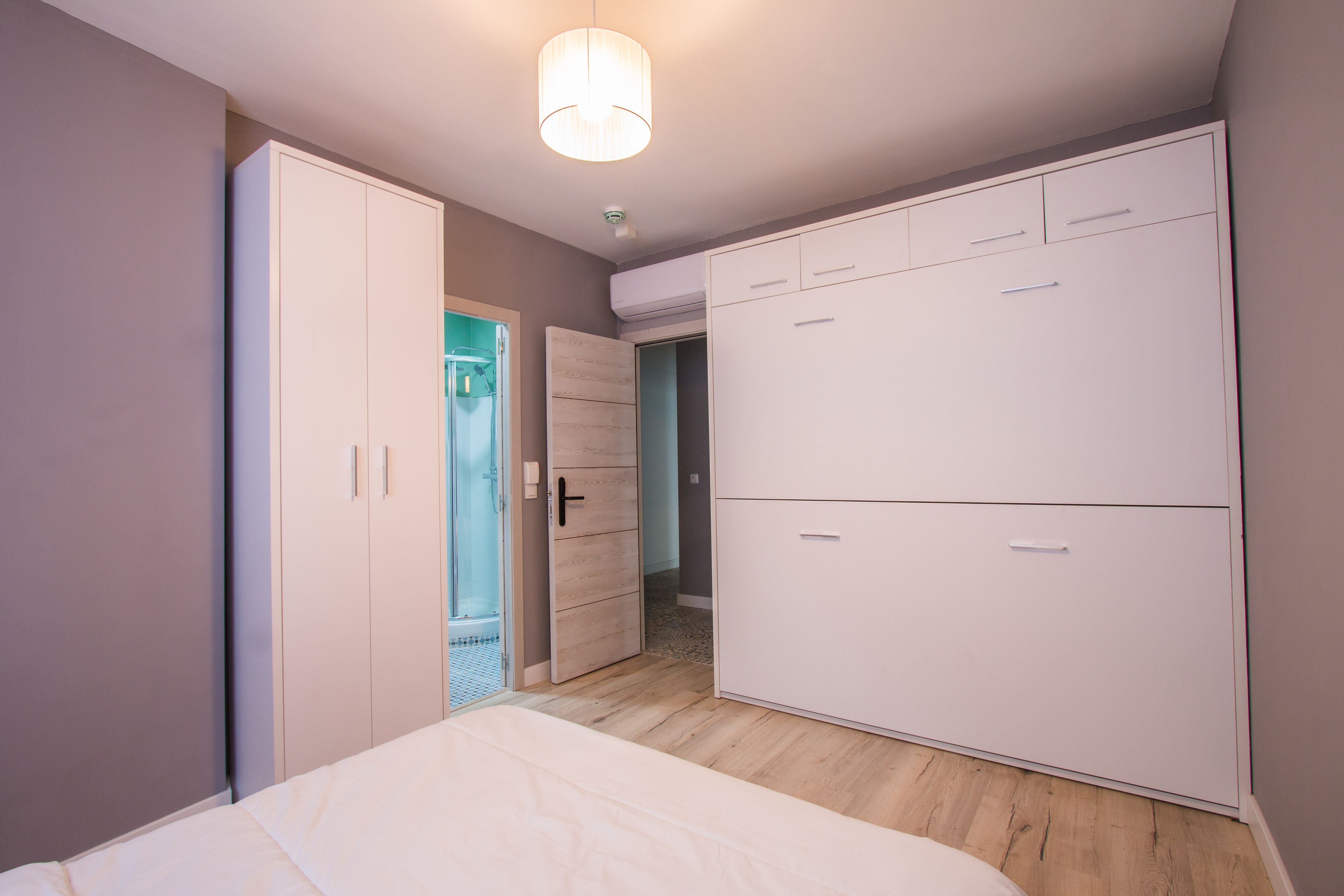 superior double room, multiple beds, ensuite | 3 bedrooms, iron/ironing board, free wifi, bed sheets