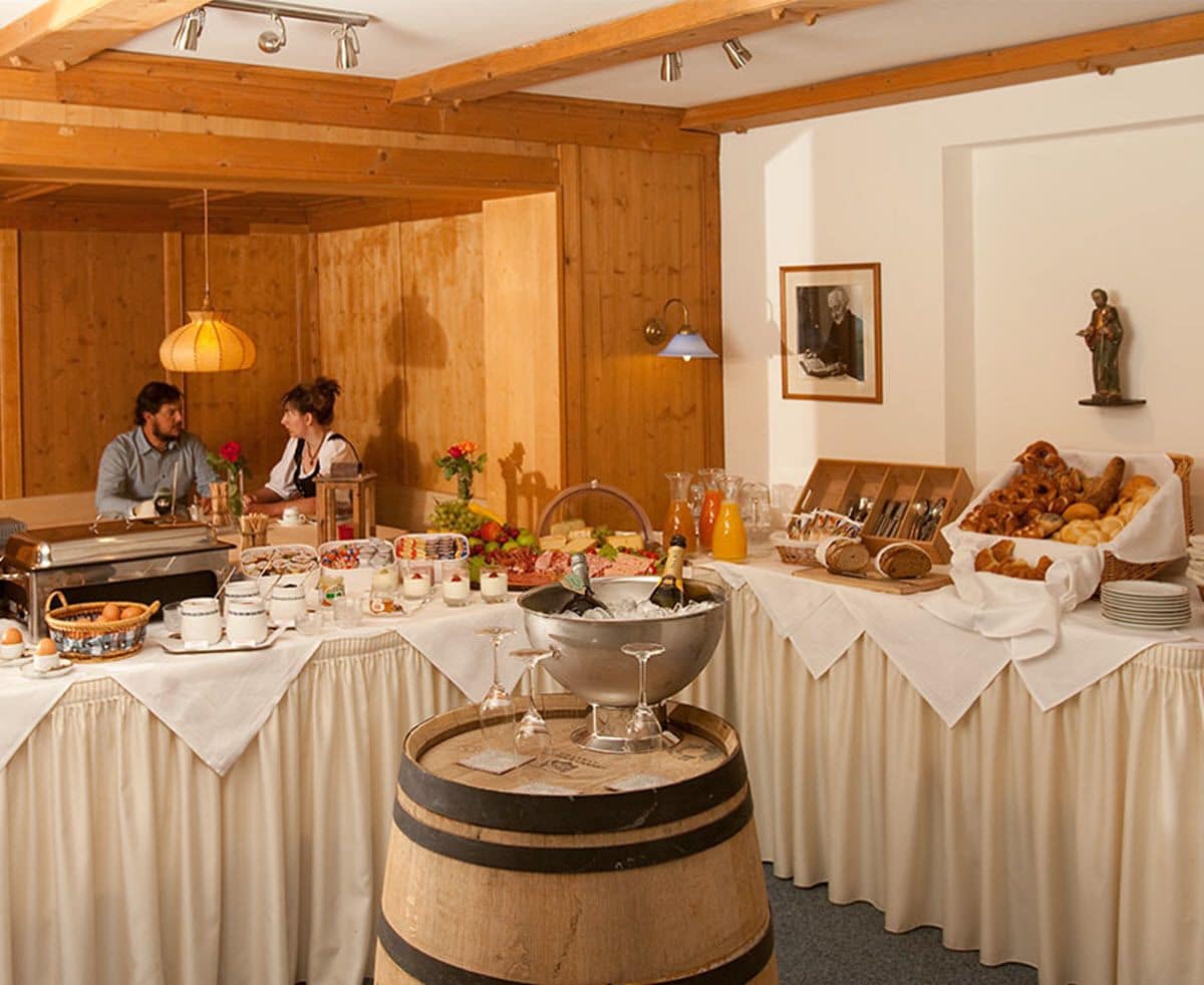 Breakfast area
