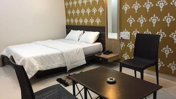 Individually decorated, blackout curtains, soundproofing, free WiFi
