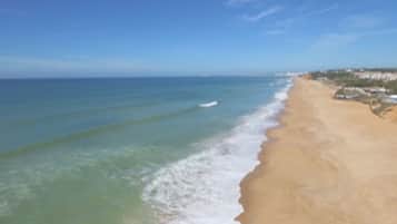 Vlak bij het strand