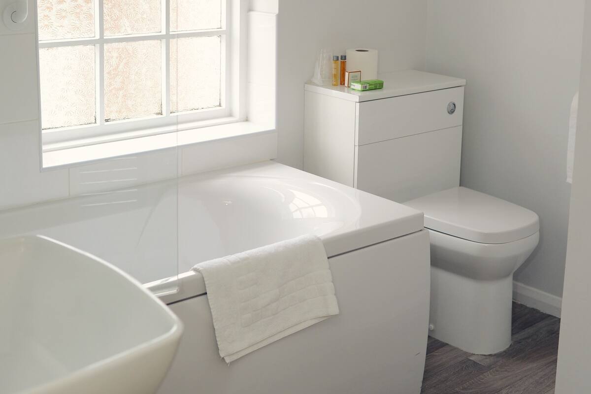 triple room, ensuite | bathroom