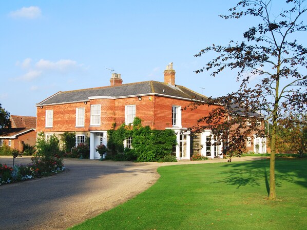 Exterior - Park Hill Hotel (Lowestoft)