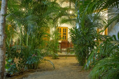 Eagle Resort Arugambay