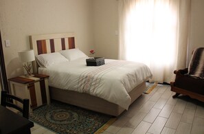 Deluxe Double Room, 1 Bedroom | Premium bedding, desk, iron/ironing board, free WiFi