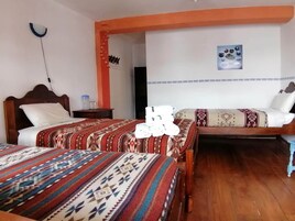 Classic Triple Room, 3 Twin Beds | Free WiFi, bed sheets