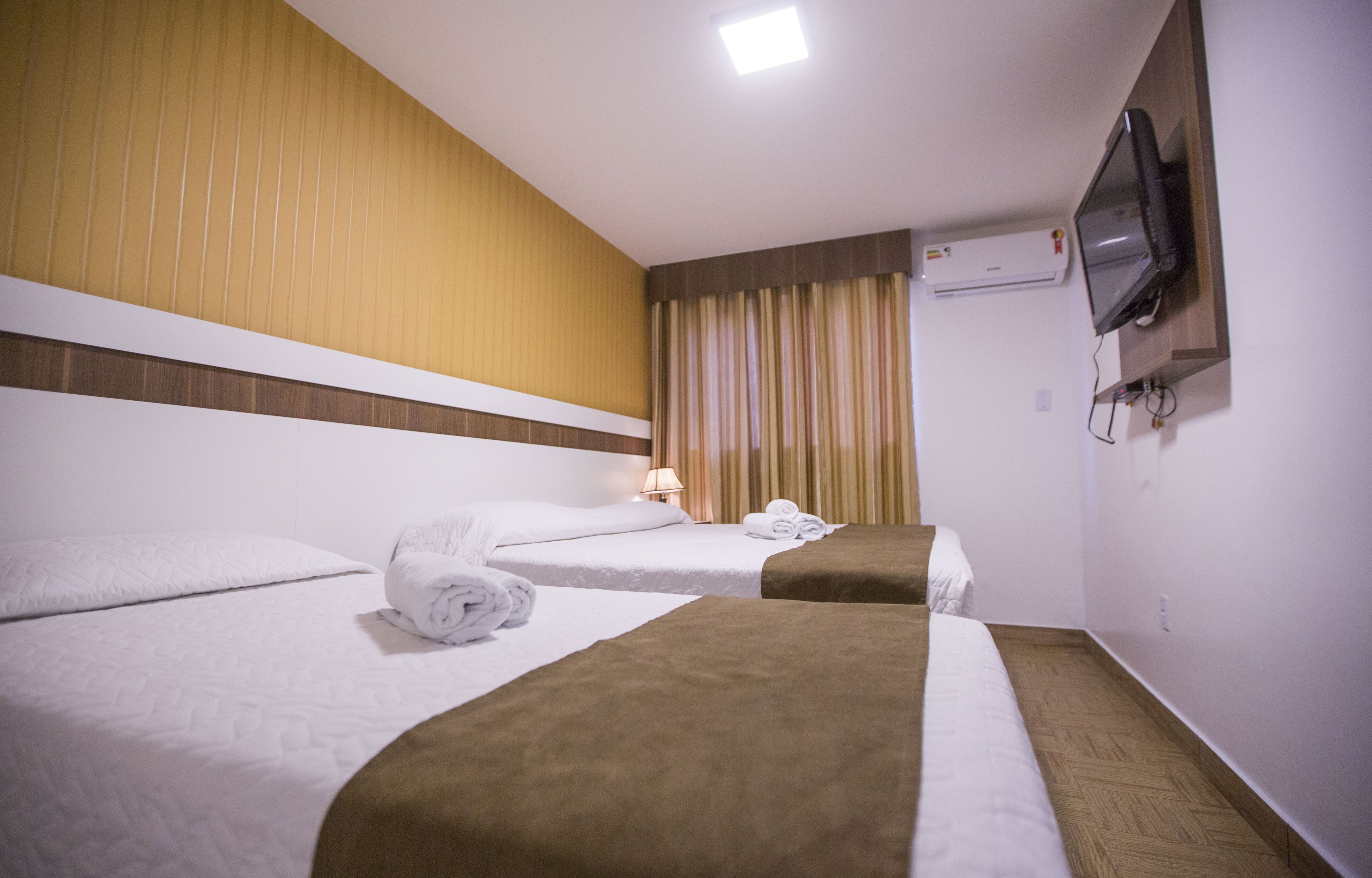 classic triple room, 1 bedroom | minibar, individually furnished, desk, laptop workspace