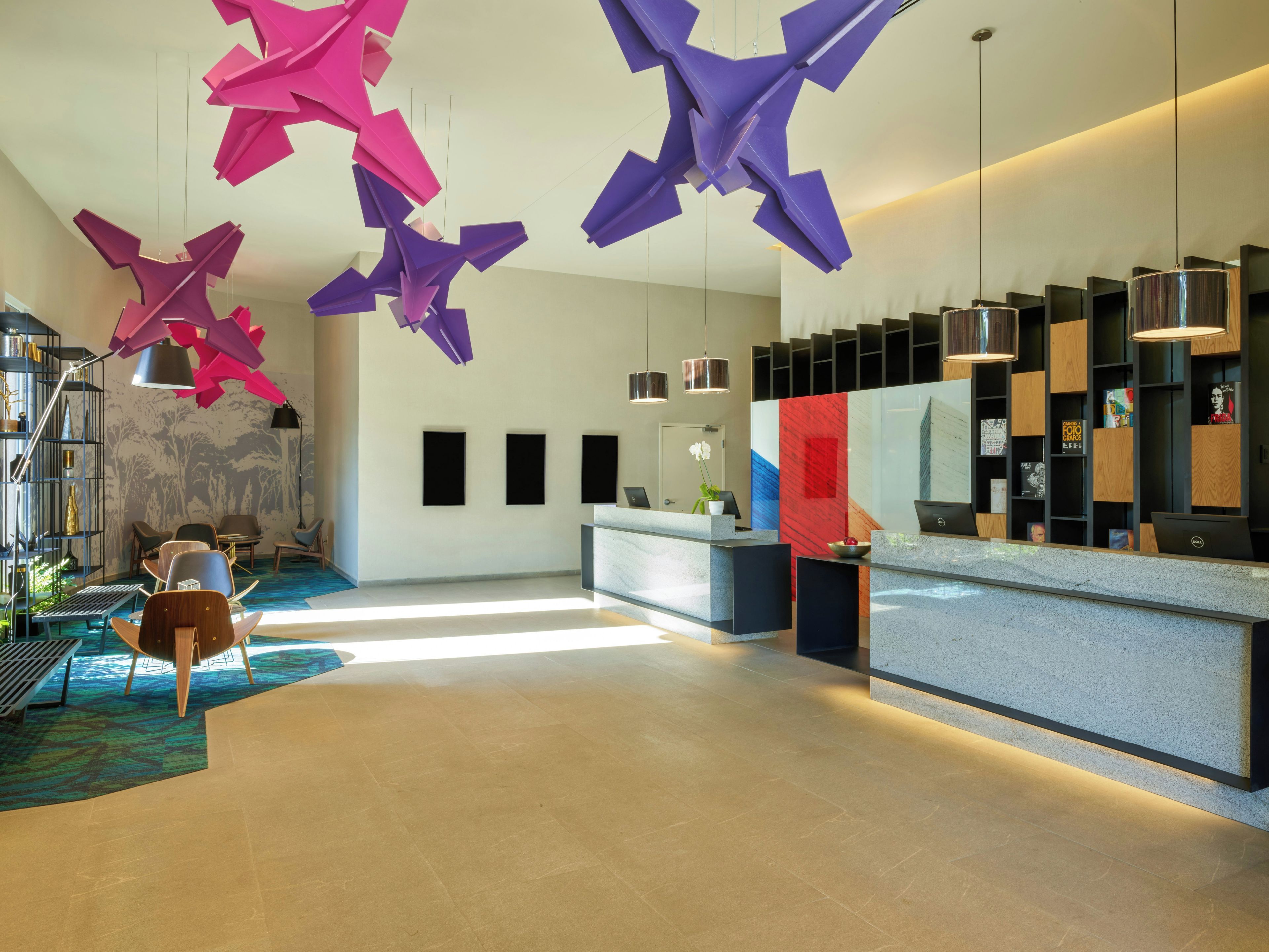Lobby lounge