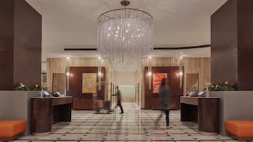 Mostrador para check-in y check-out