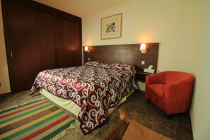 Family Loft, 2 Bedrooms | Desk, laptop workspace, iron/ironing board, free WiFi - Casa Allende Rest Loft (San Miguel de Allende)