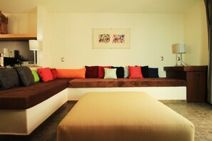 Flat-screen TV - Casa Allende Rest Loft (San Miguel de Allende)