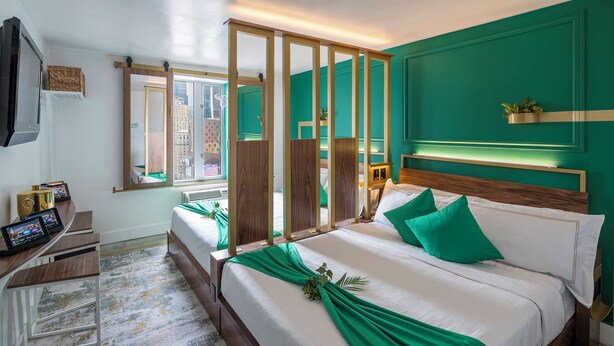 Habitación Elite, 2 camas de matrimonio (Smoke Free)