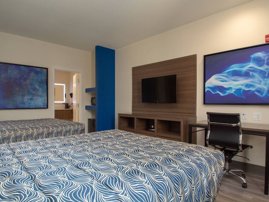 Standard Room, 2 Queen Beds, Non Smoking