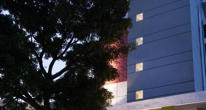 Amaris Sriwedari Solo Surakarta