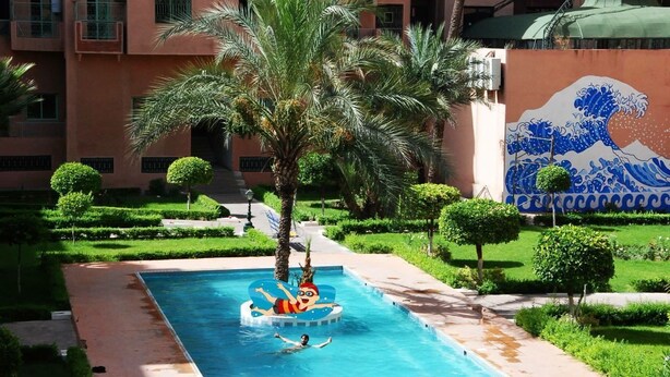 Outdoor pool - Appartement 1 Résidence Manis Marrakech (Marrakech)