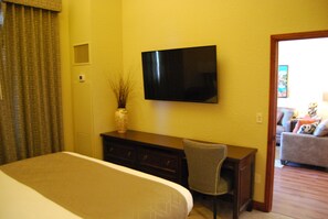 Condo, 2 Bedrooms