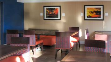 Frokost på farten er inkludert hver dag