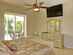 3 slaapkamers, een strijkplank/strijkijzer, gratis wifi, beddengoed