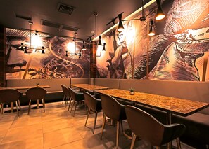 2 restaurants; breakfast, lunch, and dinner served - The Marison Hotel (Legazpi)