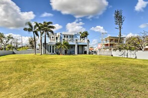 Exterior - Oceanside Vega Baja Beach House Paradise w/ Views! (Vega Baja)