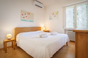 2 Schlafzimmer, Bügeleisen/Bügelbrett, kostenloses WLAN, Bettwäsche