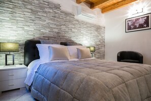3 camere