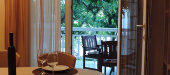 Cozy Dalmatian Escape with Pool - near Trogir