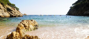 BEST OFFER! few minutes Beach, Pool + Free Wifi 5G+ Parking