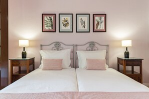 1 bedroom, iron/ironing board, WiFi, bed sheets - Casa do Lanço - Tinta Negra, wine and laurissilva. (São Vicente)