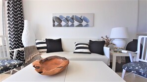Smart TV, music library, stereo - Duplex facing the sea. Terrace, Wiffi, Garage (Puertito de Güimar  Tenerife)