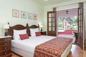 1 slaapkamer, een strijkplank/strijkijzer, wifi, beddengoed