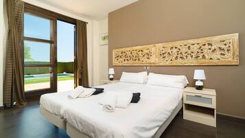 2 chambres, fer et planche Ă repasser, Wi-Fi, draps fournis