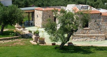 Sage beach trullo in Pescoluse